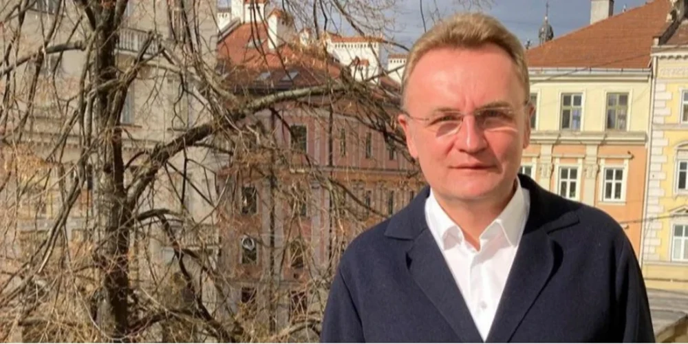 Садовий заявив про знахідку в авто і показав, що звернувся до правоохоронців